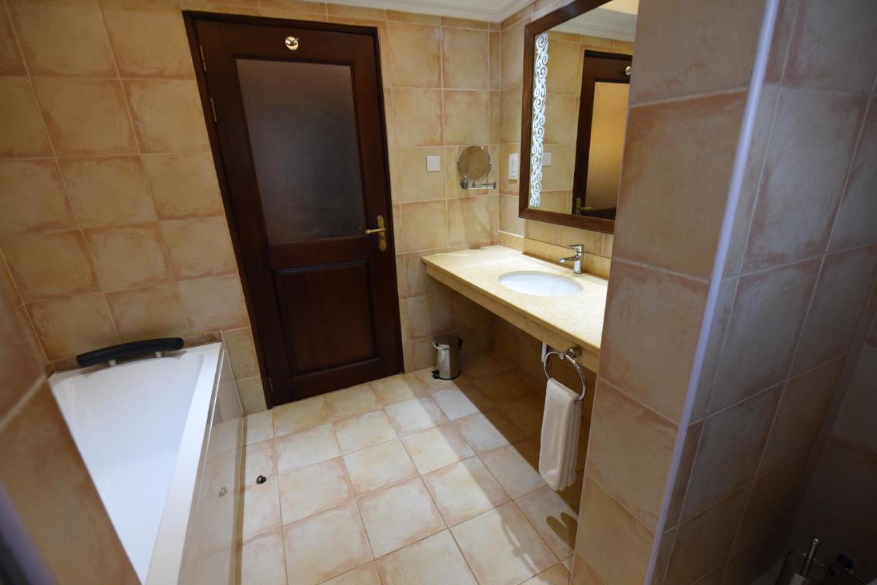 Casa Solada Hotel Kampala Dış mekan fotoğraf